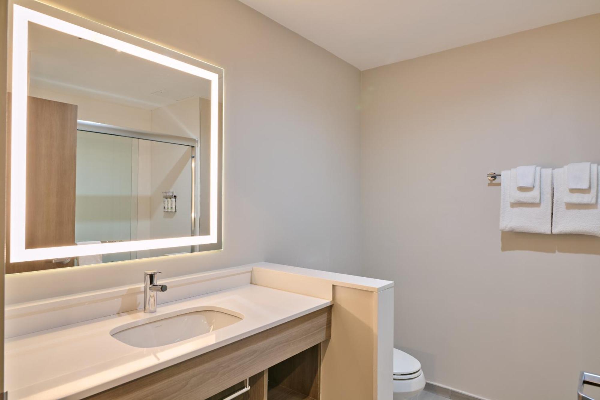 Holiday Inn Express & Suites Diamond By Ihg Stubbs Екстериор снимка